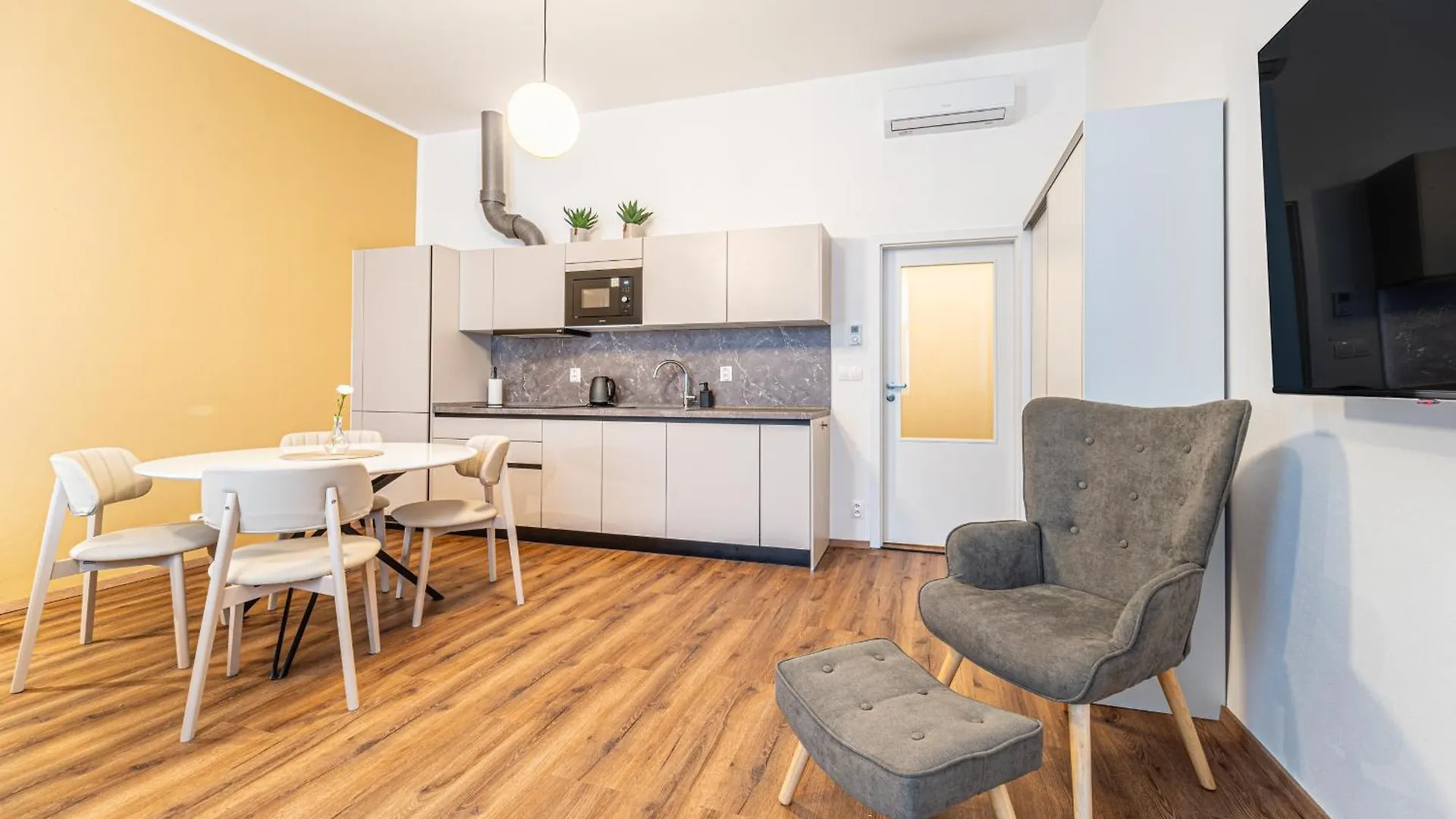 Design Apartments Luzanky Brno 0*,  Czech Republic